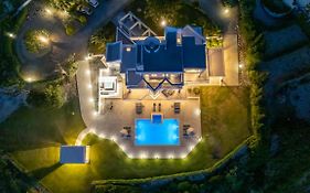 Monte Smith Luxury Villa